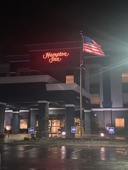 hampton inn utica