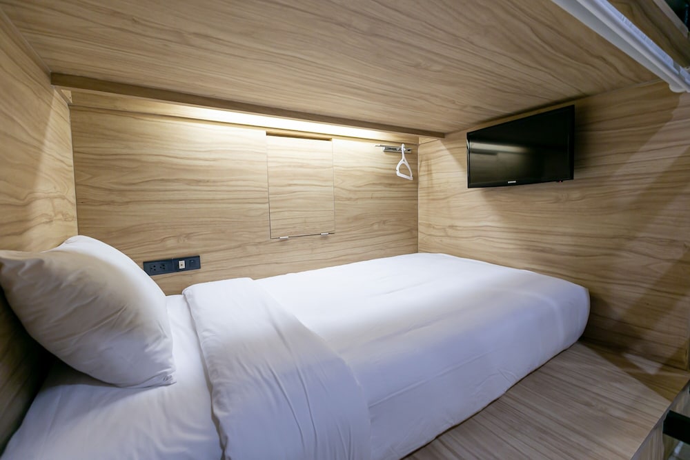 the bedrooms hostel pattaya