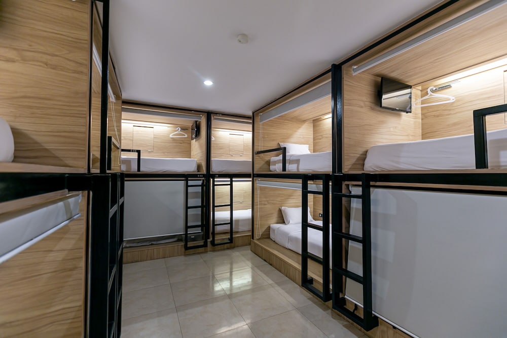 the bedrooms hostel pattaya