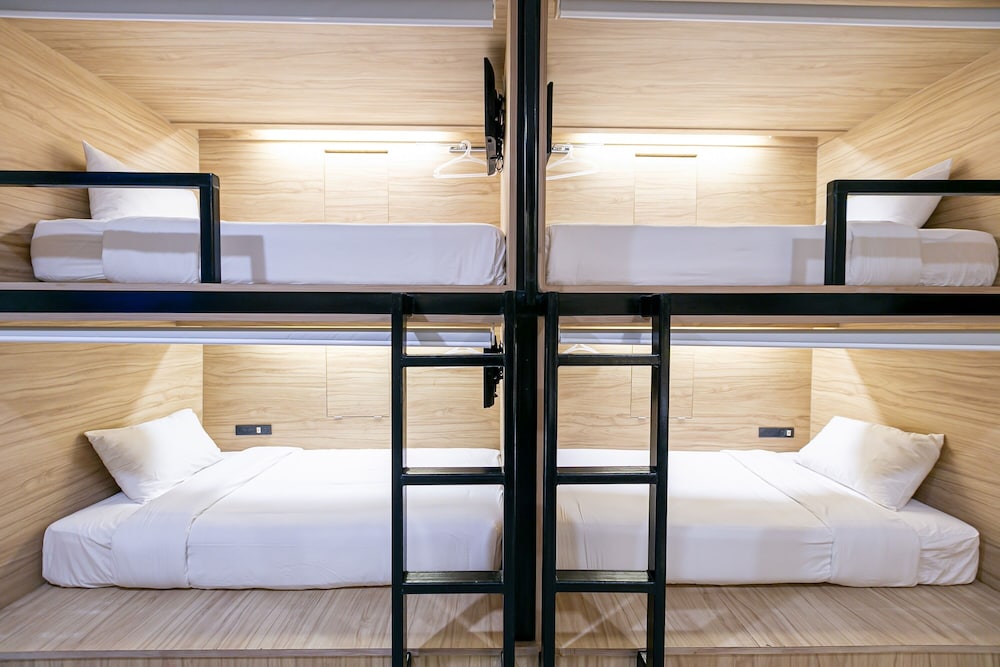 the bedrooms hostel pattaya