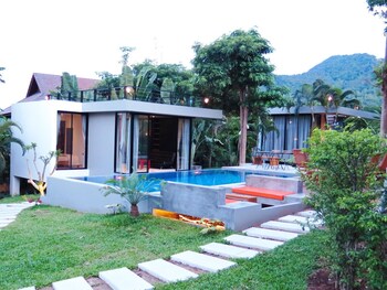 pony hill villa
