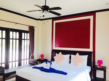 baan faa talaychan resort