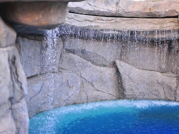 baan faa talaychan resort