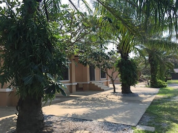 baan faa talaychan resort
