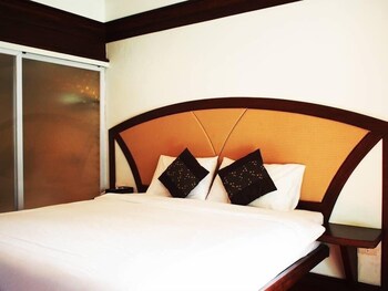 nh elegant hotel