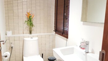 pranaluxe pool villa holiday home