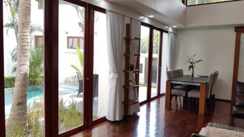 pranaluxe pool villa holiday home