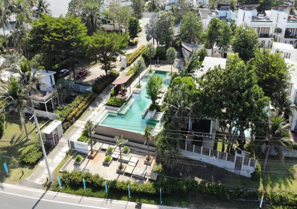 pranaluxe pool villa holiday home