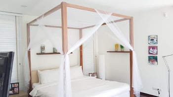 pranaluxe pool villa holiday home