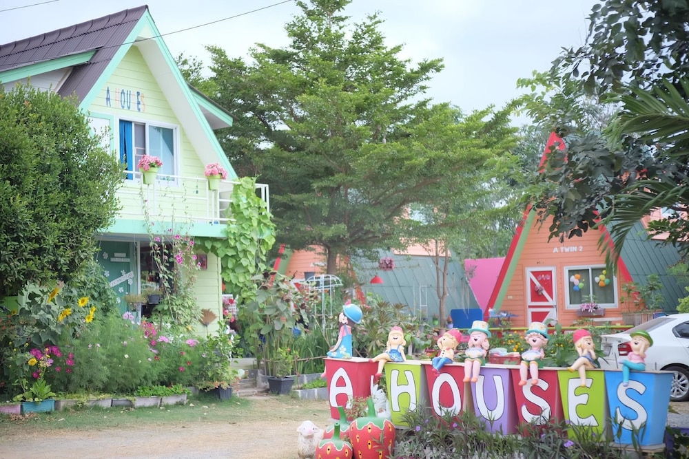 a houses homestay