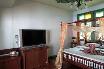 baanrak amphawa homestay