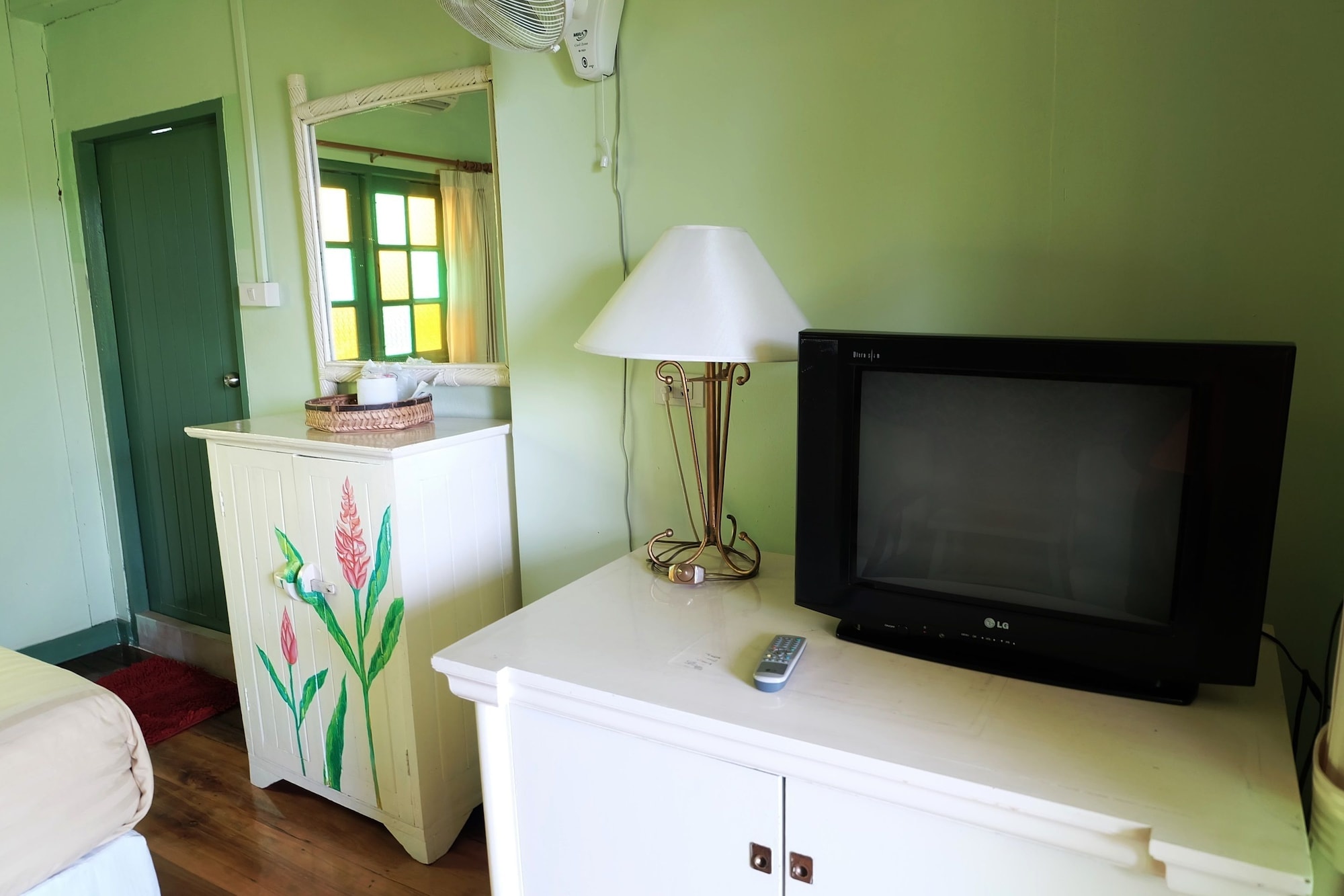 baanrak amphawa homestay