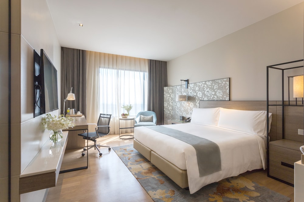 holiday inn and suites rayong city centre by ihg