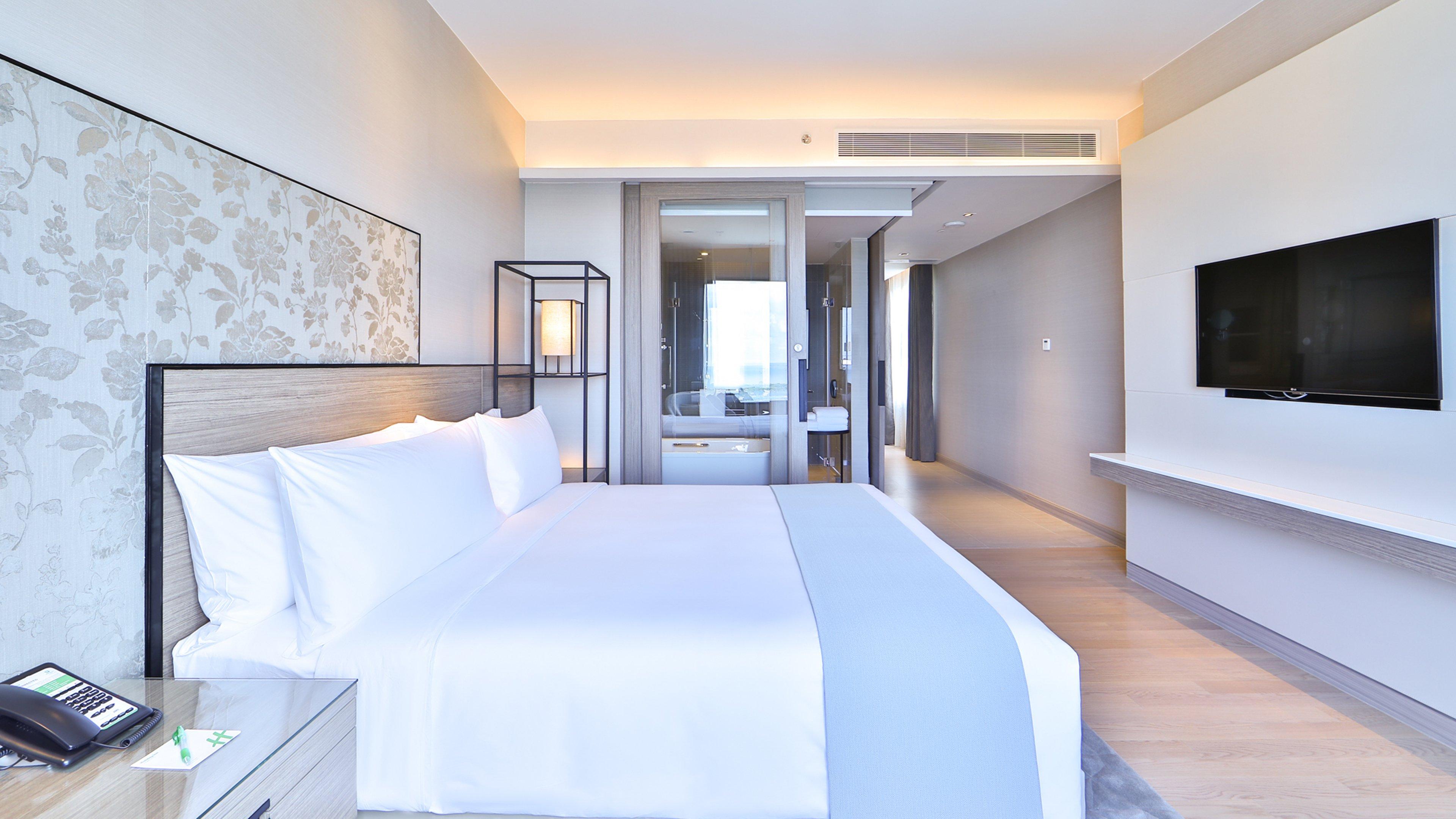 holiday inn and suites rayong city centre by ihg