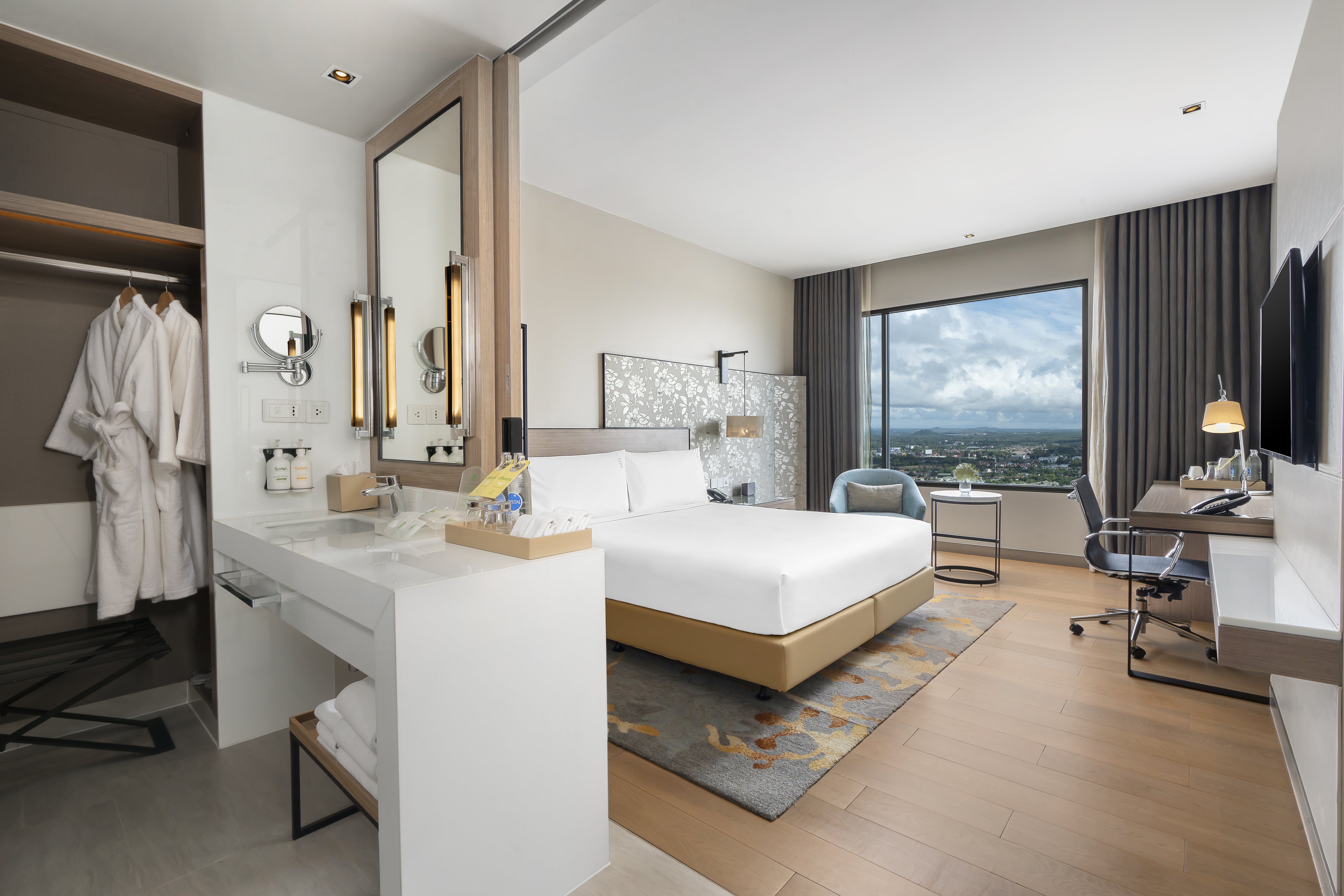 holiday inn and suites rayong city centre by ihg