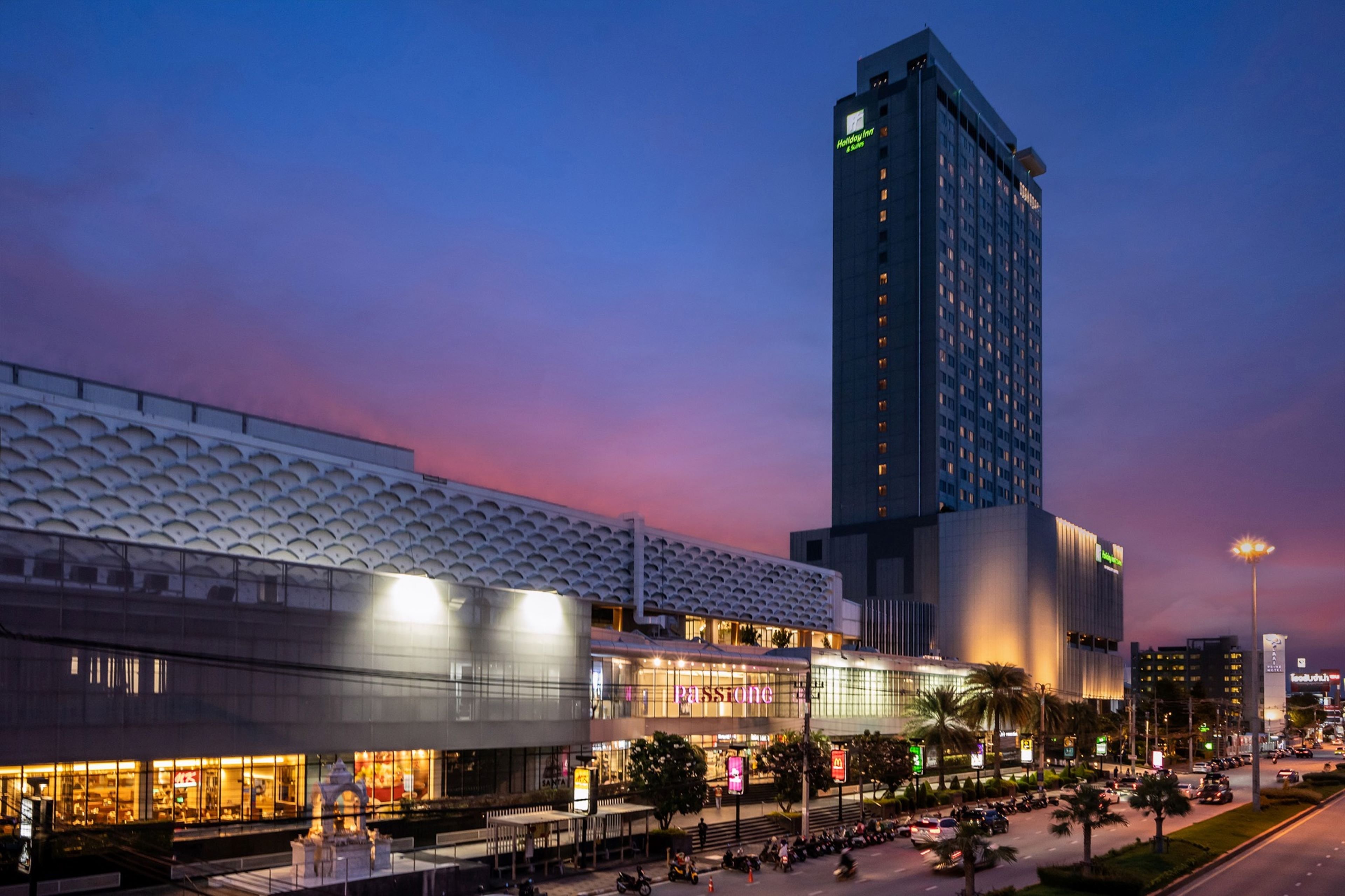 holiday inn and suites rayong city centre by ihg