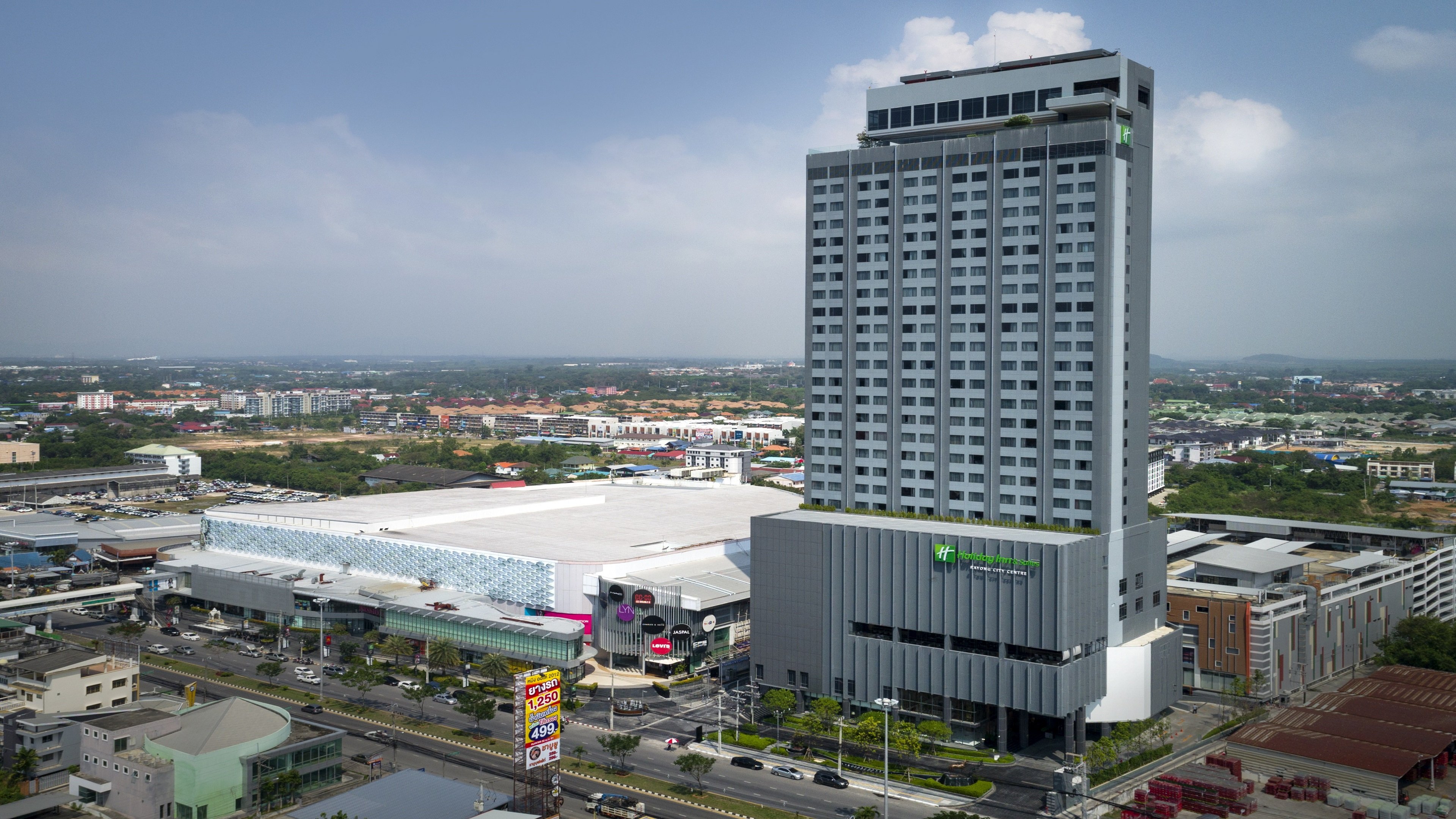 holiday inn and suites rayong city centre by ihg