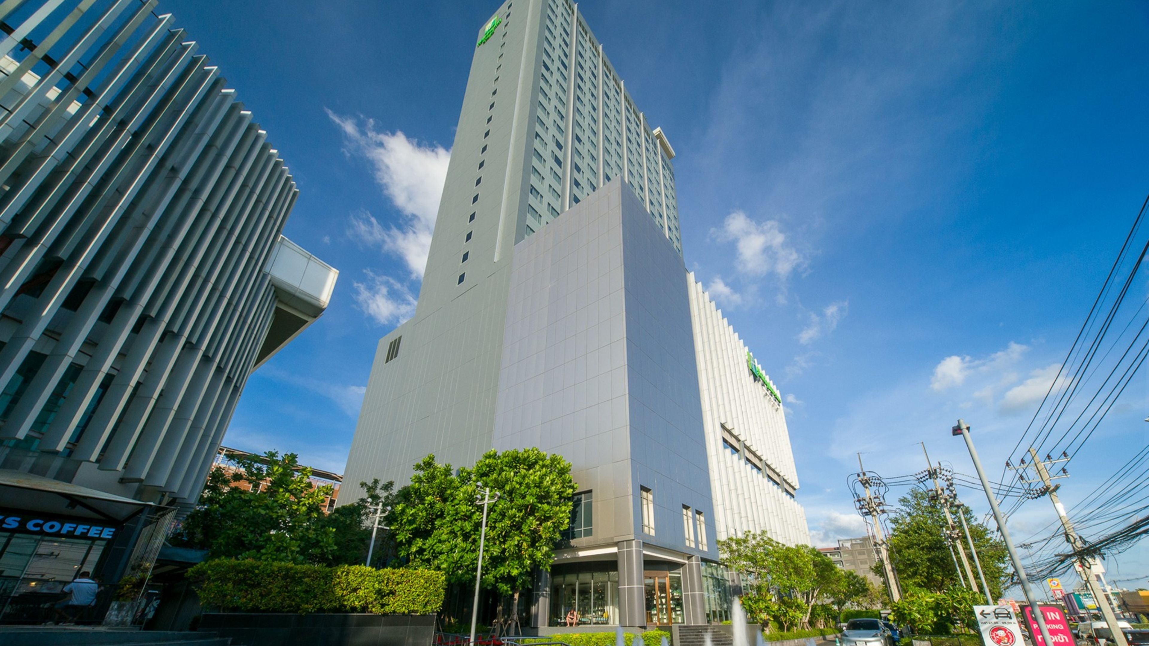 holiday inn and suites rayong city centre by ihg