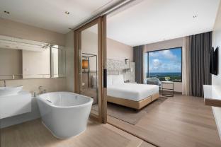 holiday inn and suites rayong city centre by ihg