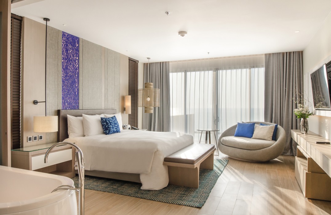 renaissance pattaya resort and spa