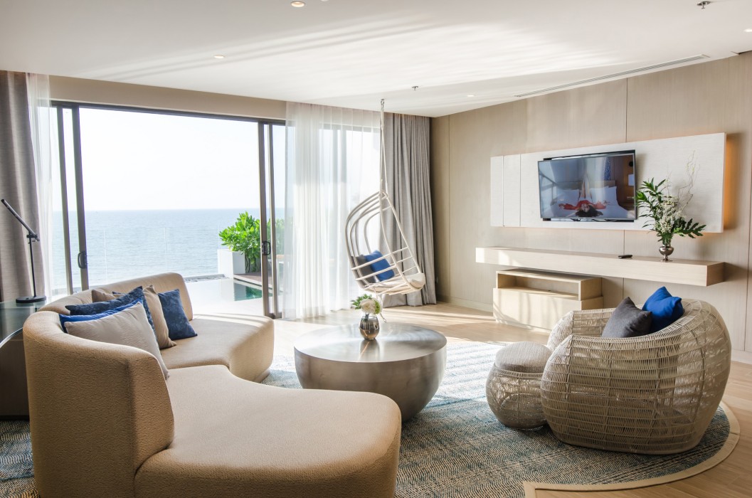 renaissance pattaya resort and spa