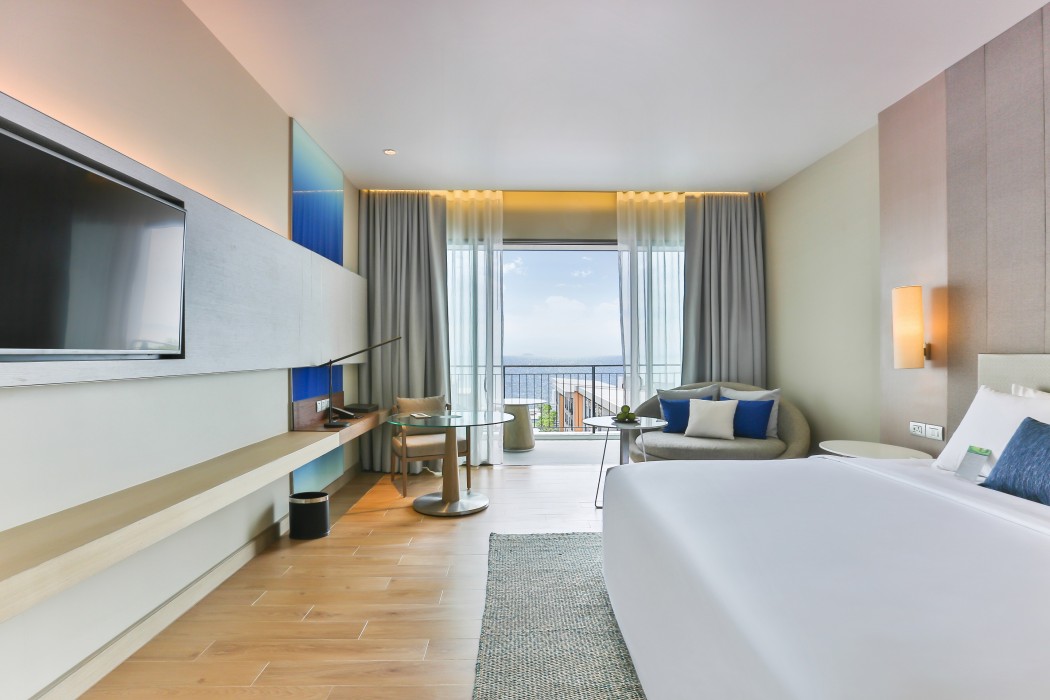 renaissance pattaya resort and spa