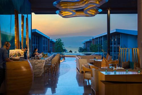 renaissance pattaya resort and spa
