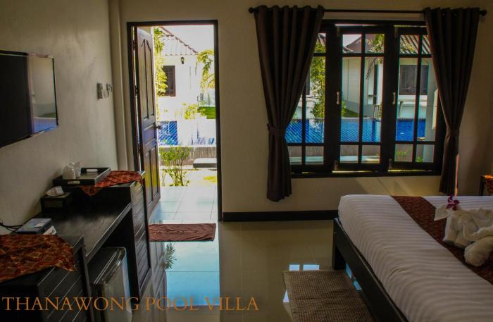 thanawong pool villa sukhothai
