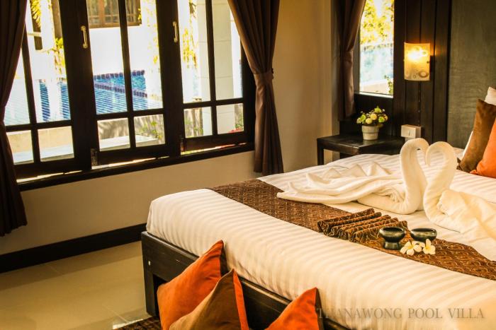 thanawong pool villa sukhothai