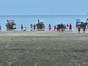 sukorn andaman beach resort