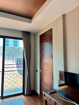 yotaka bangkok hotel