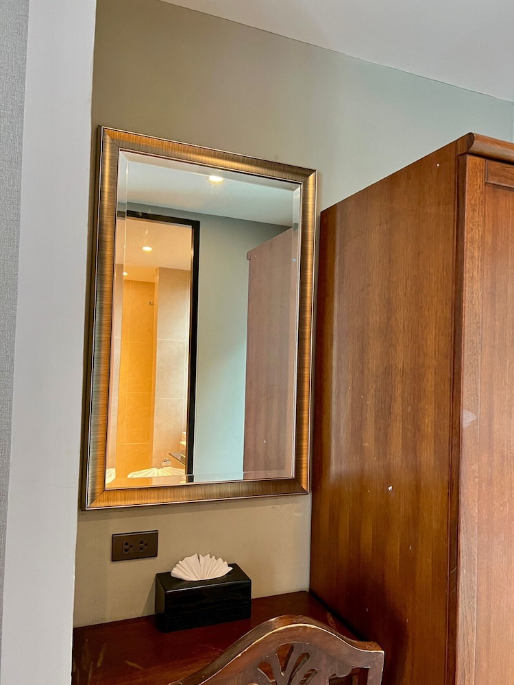 yotaka bangkok hotel