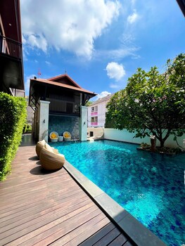 yotaka bangkok hotel