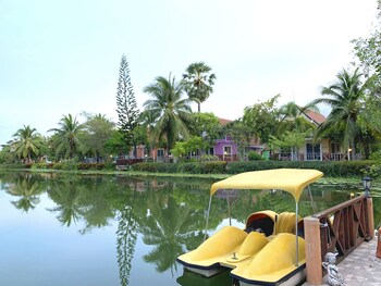 bangchong marina resort