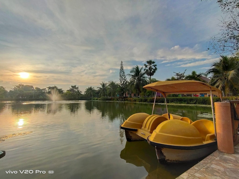 bangchong marina resort