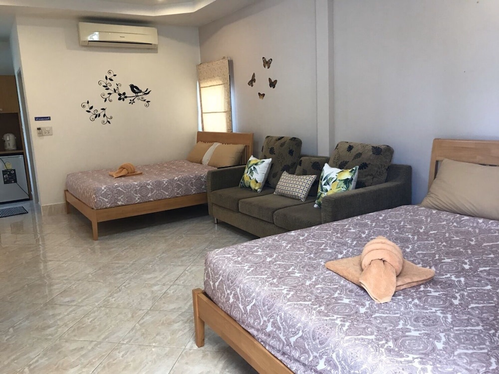 bangchong marina resort