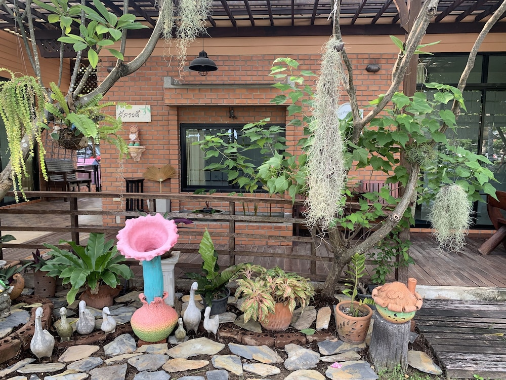 bangchong marina resort