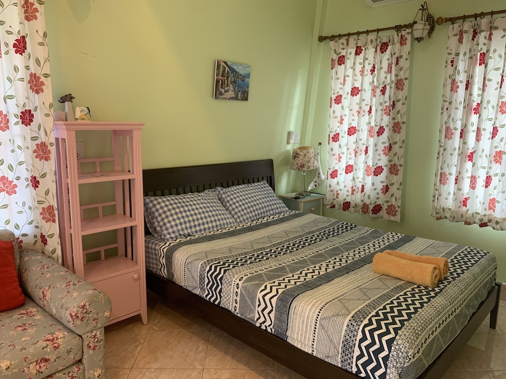 bangchong marina resort