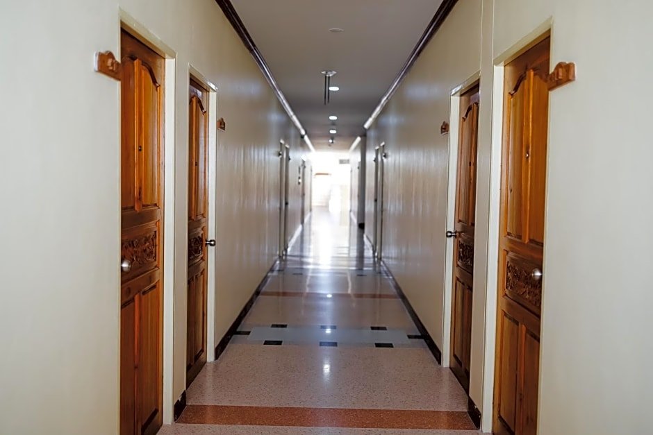 Tonkhoon Hotel,Rop Mueang>>Chaiyaphum,2 star