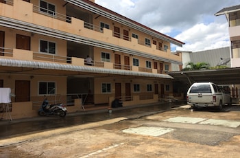 Jamjuree Place,Near Ton Tann Market,3 star