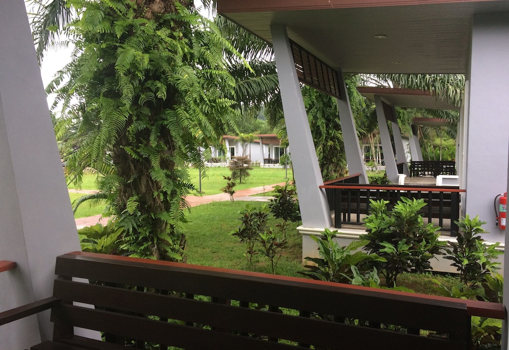 khaolak mountain view