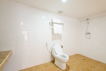 the president hotel at chokchai 4