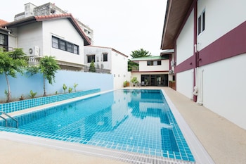 the president hotel at chokchai 4