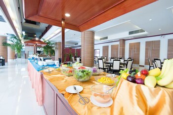 the president hotel at chokchai 4