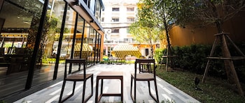 130 hotel and residence bangkok