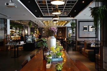 130 hotel and residence bangkok