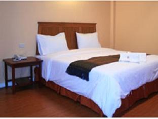 sri chumphon hotel