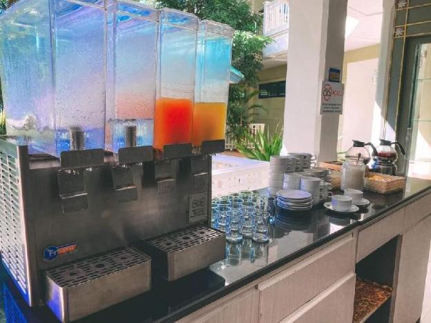 wake up aonang hotel