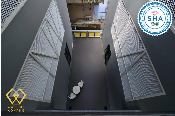 wake up aonang hotel