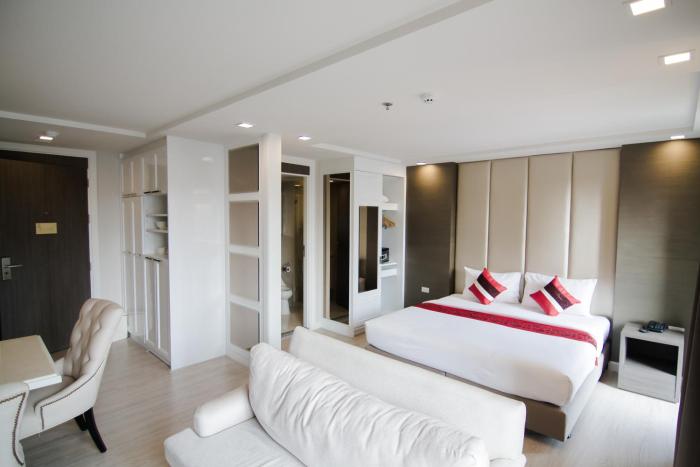 hope land hotel sukhumvit 8